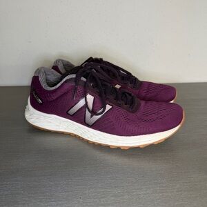 New Balance Arishi Fresh Foam WARISCM1 Purple Running Shoes Womens Size 9B
